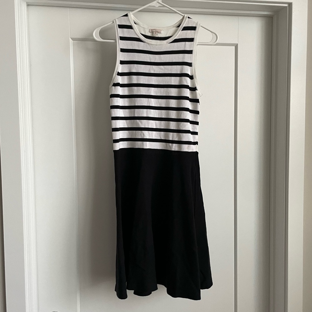Black and White Striped Sleeveless Dress